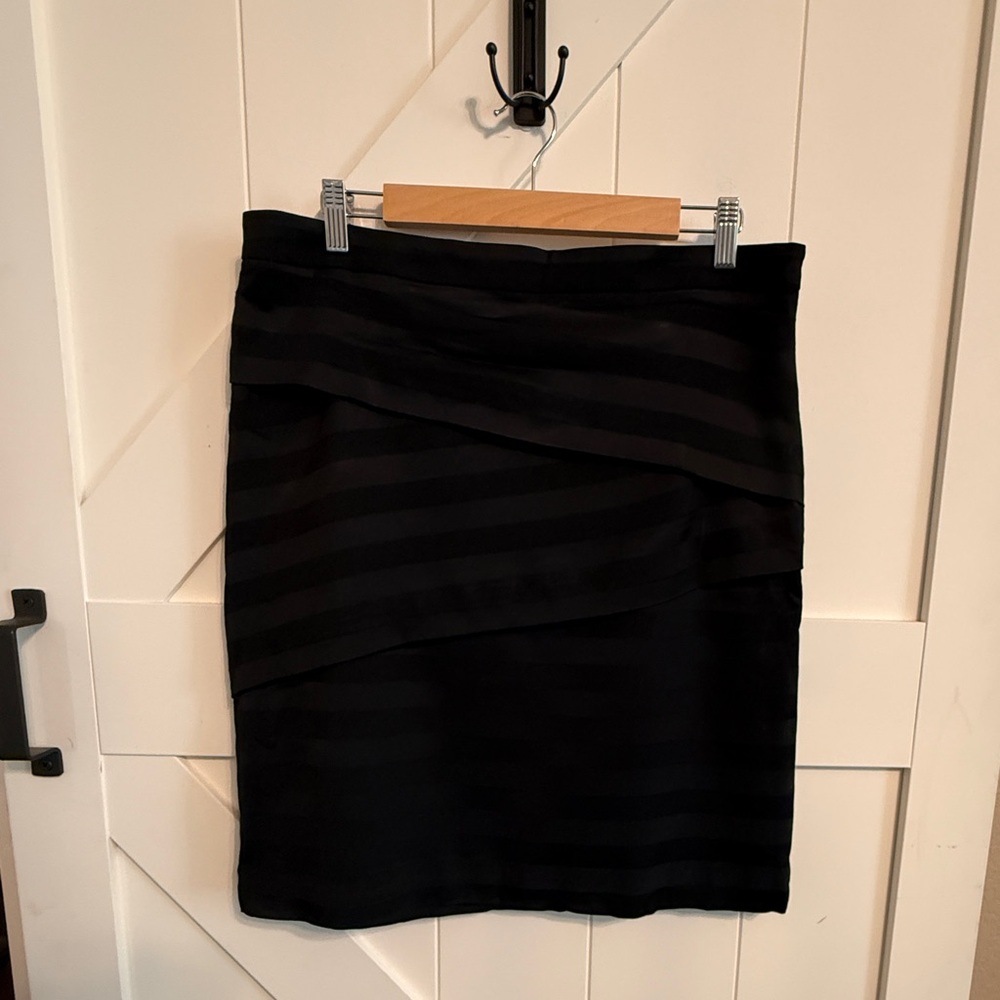 New J. McLaughlin Black Wool Blend Striped Preppy Pencil Skirt Size 12
